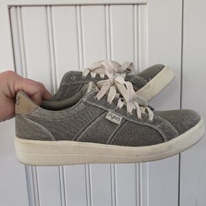 Rykä Womens Viv Sneakers 8.5